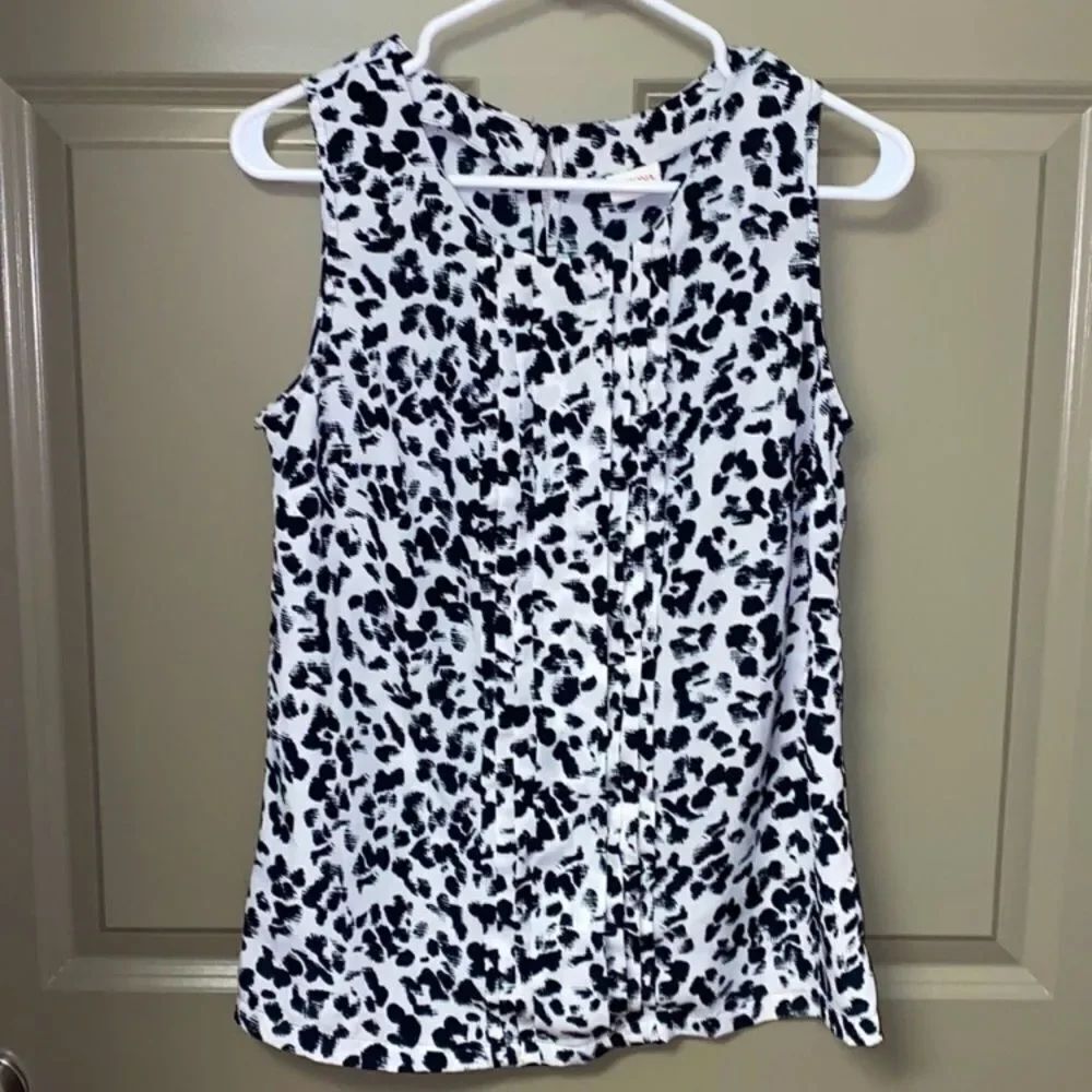 Merona Black and White Sleeveless Blouse medium